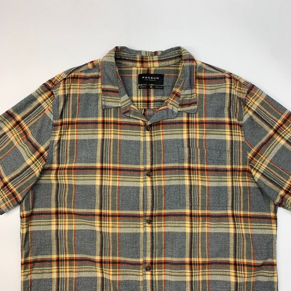 Pacsun Shirt Mens XL Extra Large Longer Fit Gray Plaid Short Sleeve Dropcut Hem - Picture 3 of 10